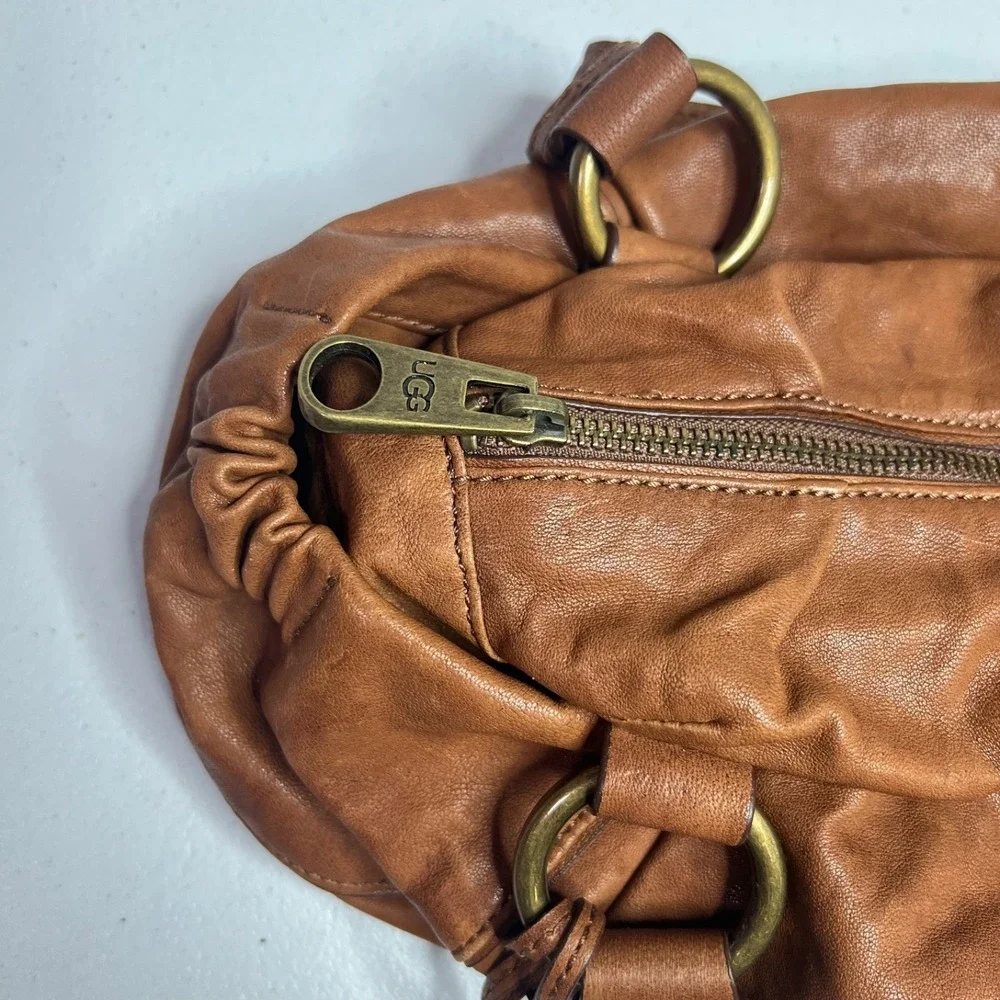 Ugg Australia Leather Hobo Shoulder Handbag Scrunchy Slouchy Cognac Brown